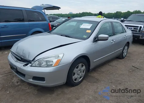 2006 Honda Accord 2.4 Lx z USA, uszkodzony, nr VIN 1HGCM56406A173465